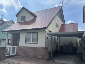 屋根 赤