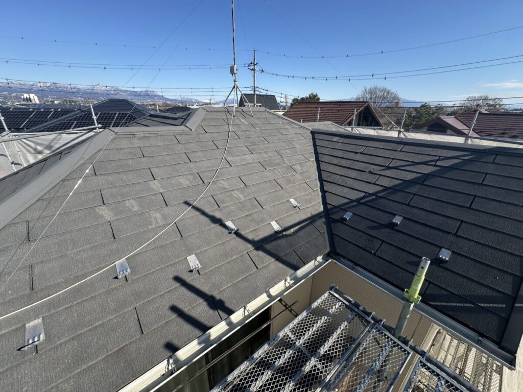 屋根工事　カバー工法