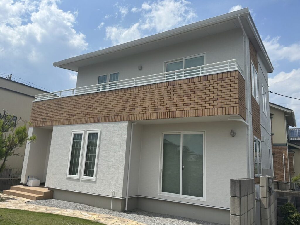 外壁塗装　カラーシュミレーション