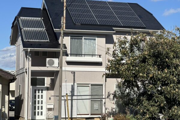 太陽光パネル　屋根塗装