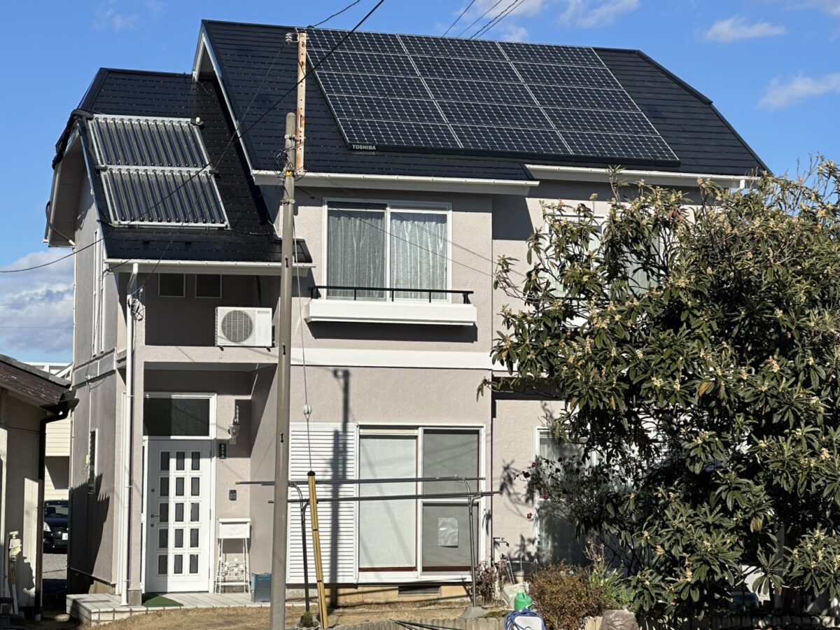 太陽光パネル 屋根塗装