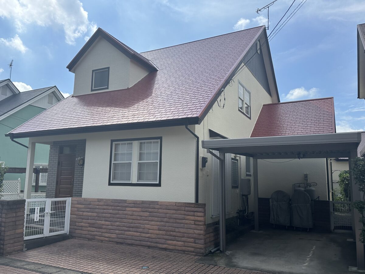 屋根 赤